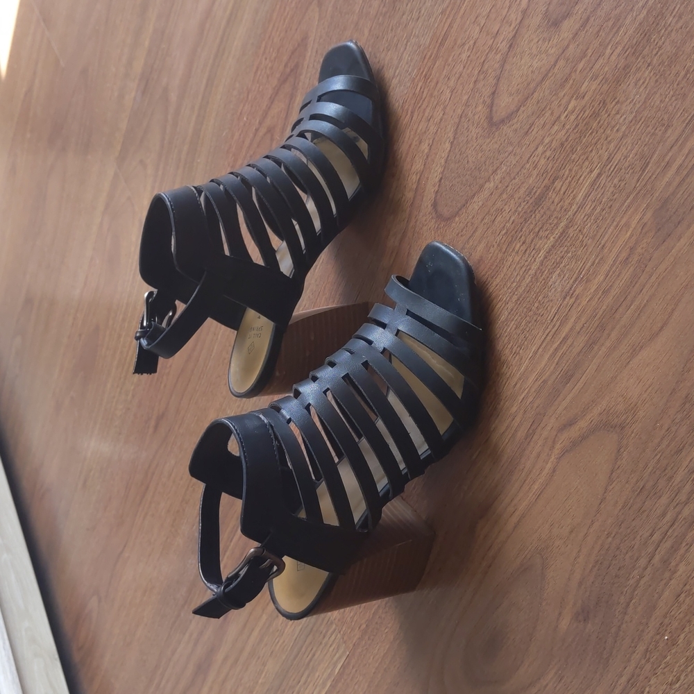 Call it spring / vegan sandals / block heel / 8 / black